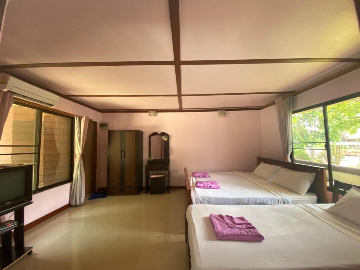 Oyo 966 Boss Khaoyai Hotel Ban Bung Toei Exterior photo